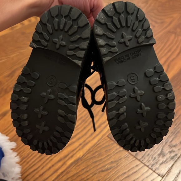 Patent Boots - Picture 4 of 5